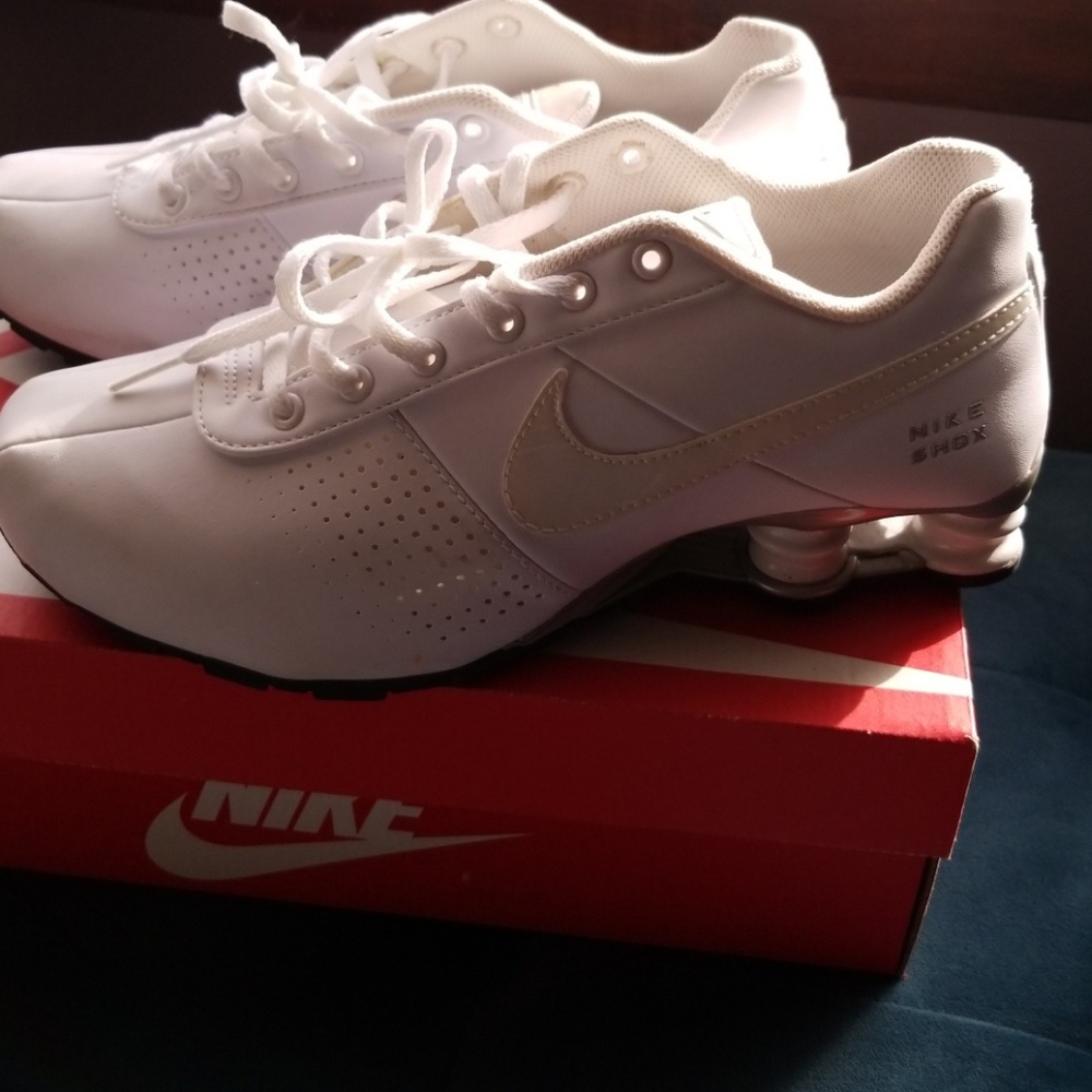 NIKE white shox